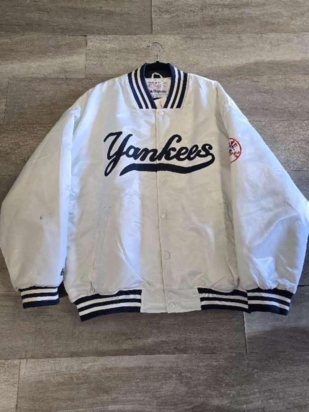 Vintage Authentic New York Yankees MLB satin jacket